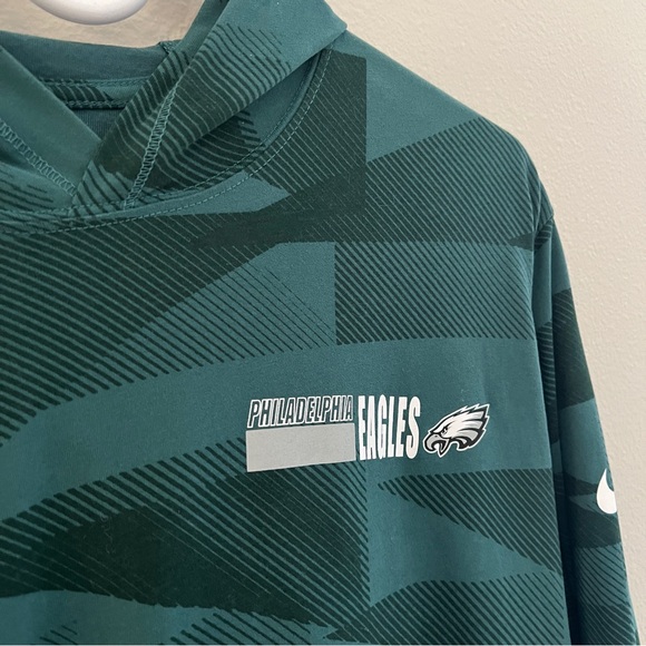 Philadelphia Eagles NFL Hooded Shirt Men’s L Green Long Sleeve Lightweight - Picture 2 of 7